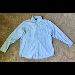 Roundtree & York Trademark Blue Button Down